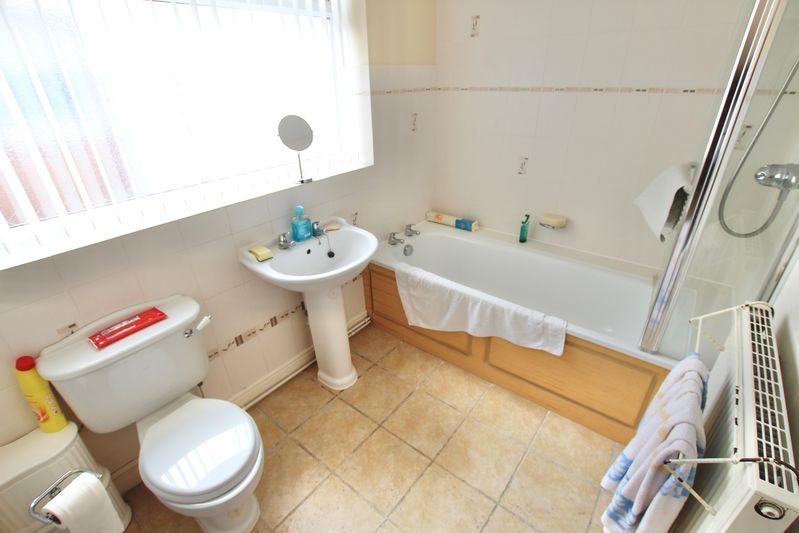 Gleneagles Road Great Sutton